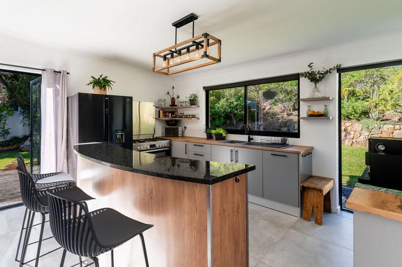 To Let 5 Bedroom Property for Rent in Baviaanskloof Estate Western Cape